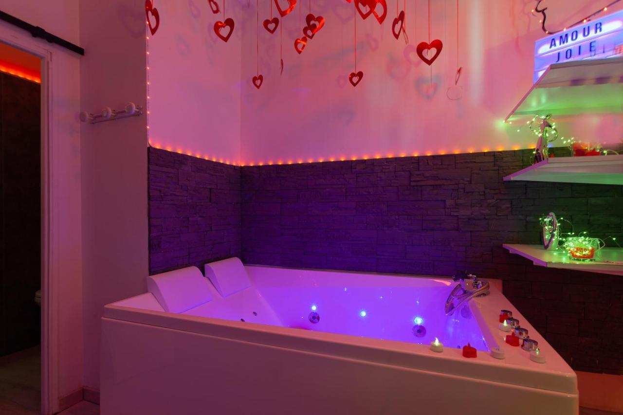 Love Room Avec Balneo ตูลง ภายนอก รูปภาพ