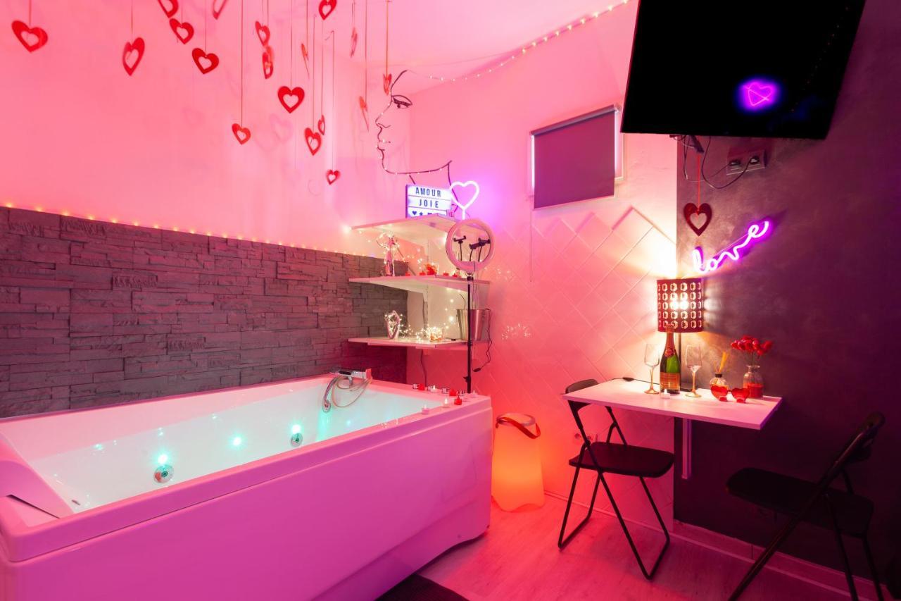 Love Room Avec Balneo ตูลง ภายนอก รูปภาพ