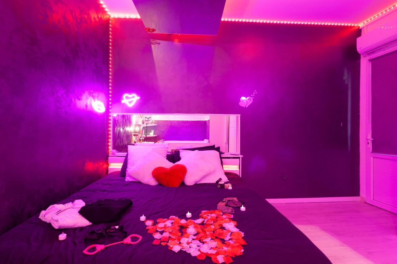 Love Room Avec Balneo ตูลง ภายนอก รูปภาพ